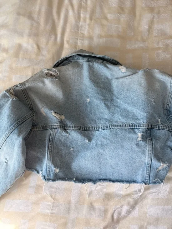 Zara Cropped Denim Jacket - Picture 9 of 9